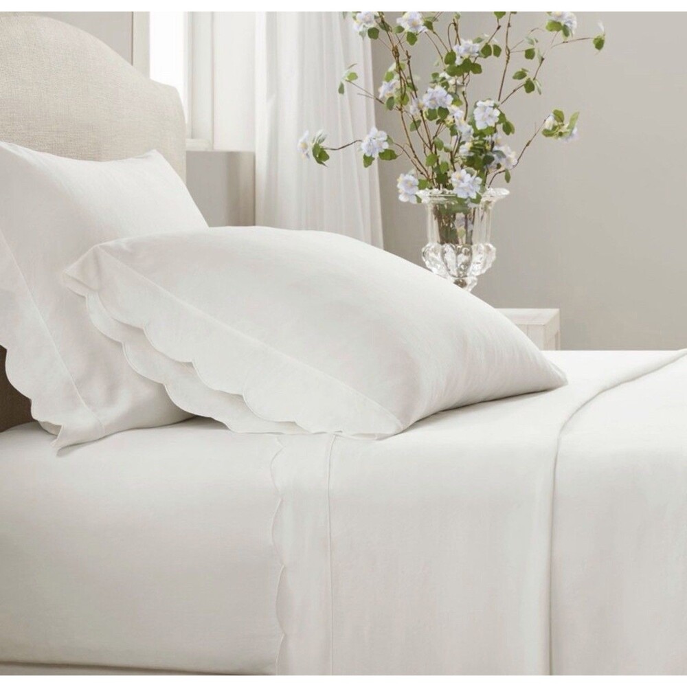 Armoire Collection Queen Scalloped Sheets Sets White NEW